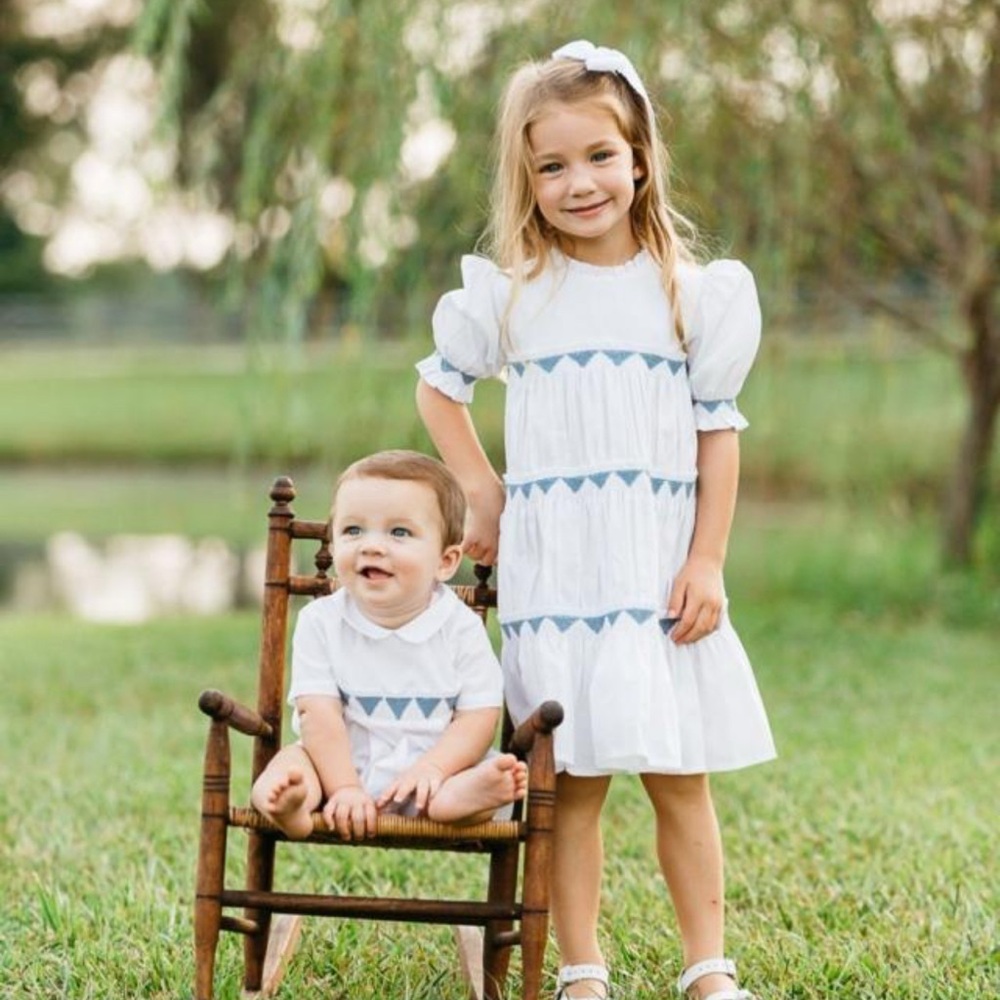 FELTMAN BROTHERS Gorgeous white/blue Southern Belle dress